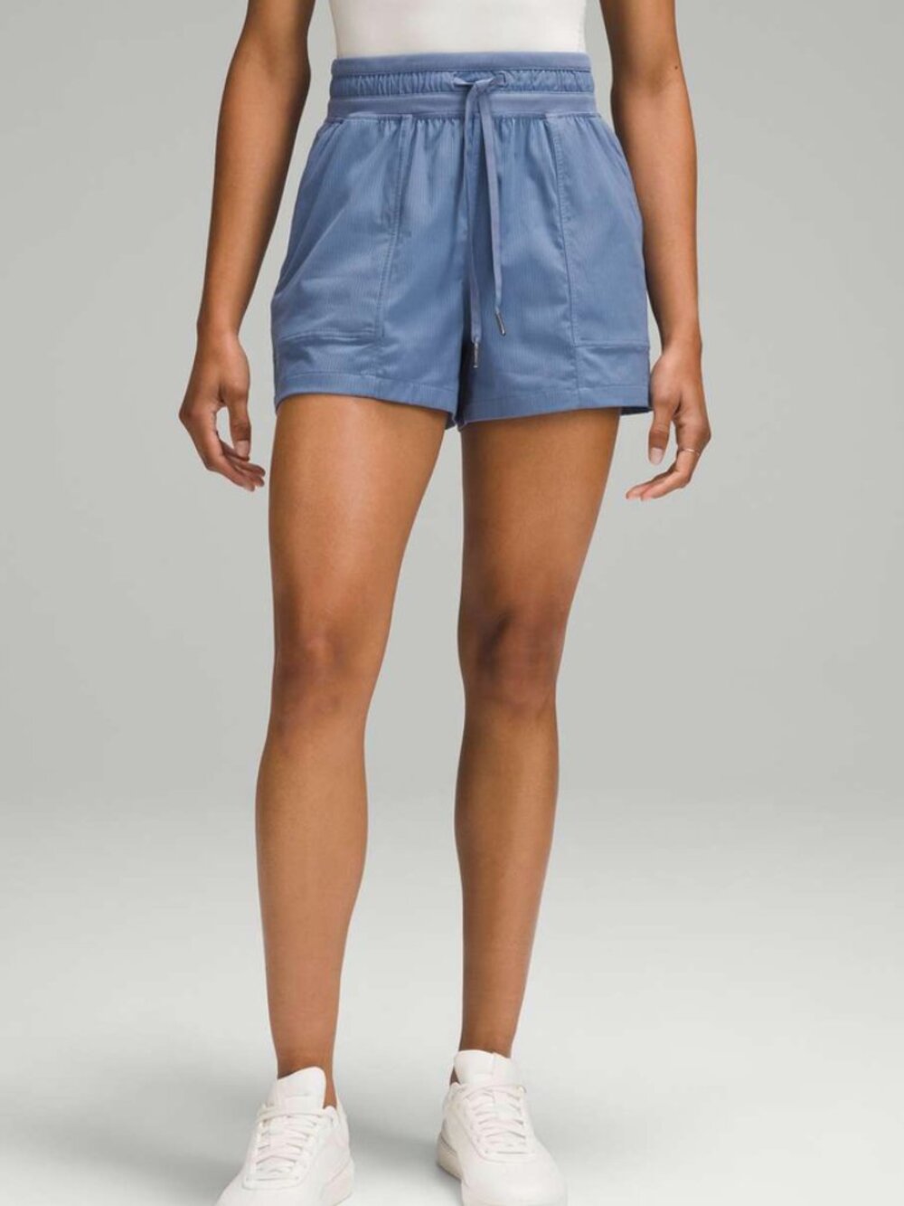 Lululemon- Dance Studio High-Rise Short 3.5"